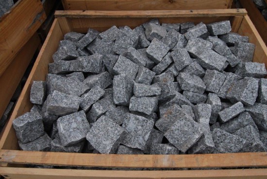 Granite Setts 100mm x 100mm x 50mm Silver Grey