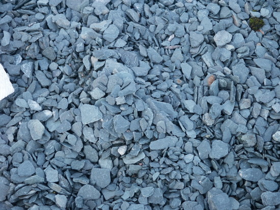 Green Slate Chippings 20mm 