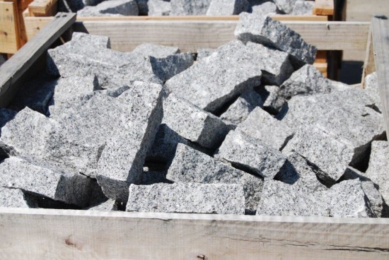 Granite setts 200mm x 100mm x 50mm, Silver grey