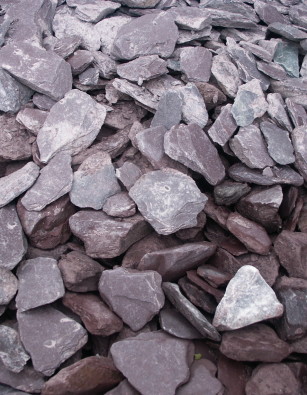 Plum Slate Chippings 20mm 